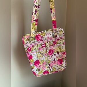 Vera Bradley Perfect Pocket Tote in Make Me Blush floral